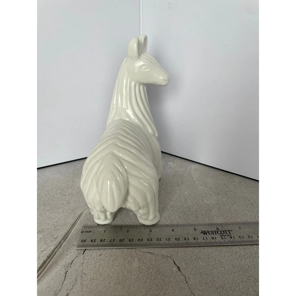 Vintage MCM Fabbri Art Style White‎ Ceramic Llama Accent Lamp Alpaca Light